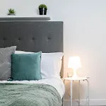 Lavish Living Huge Long Term Savings For Contractors Relocators Profressionals
